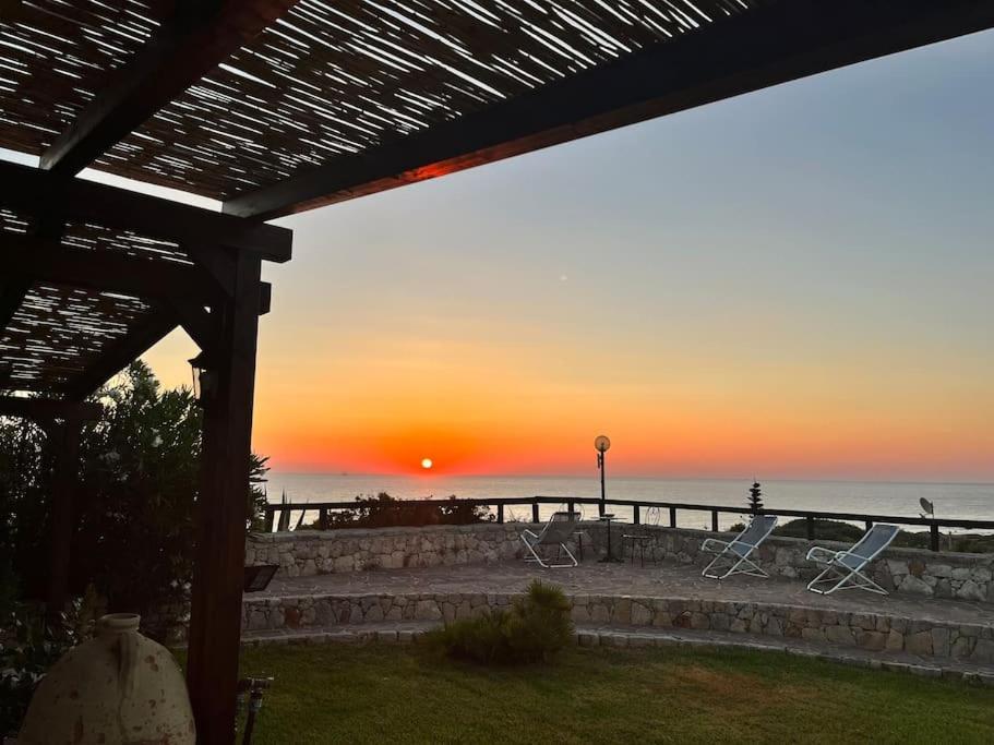 Villa Sebastian- Incomparabile Vista Sul Mare Plemmirio Luaran gambar