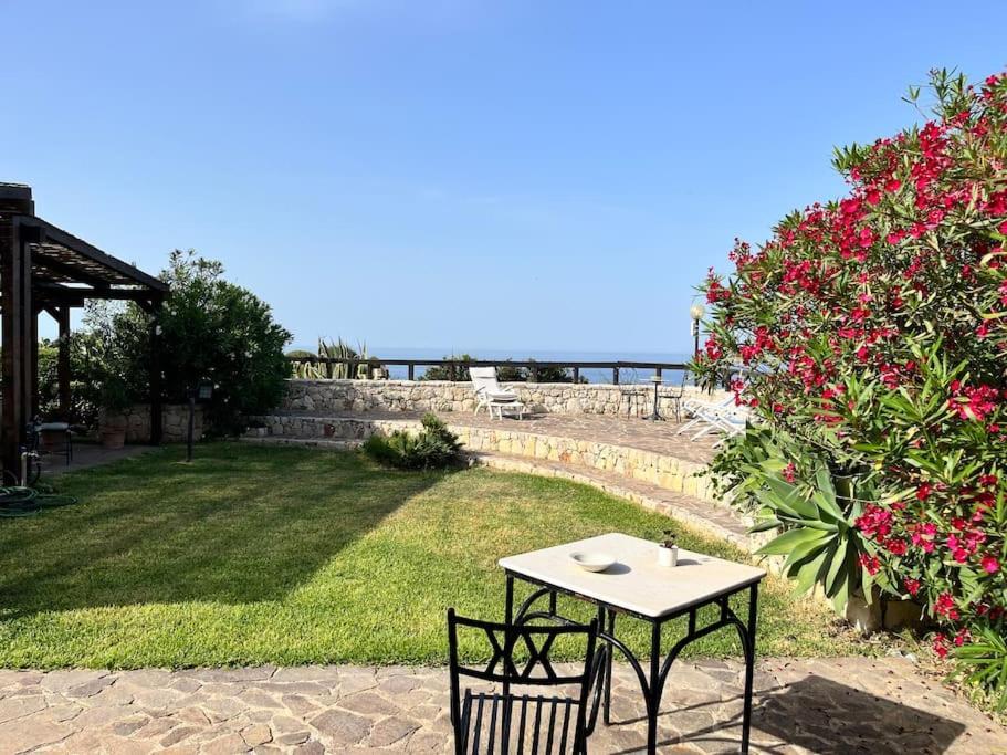 Villa Sebastian- Incomparabile Vista Sul Mare Plemmirio Luaran gambar